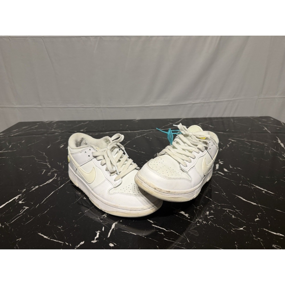Nike Dunk Low Valentine's Day Yellow Heart Sneakers FD0803 100 Womens Size 7